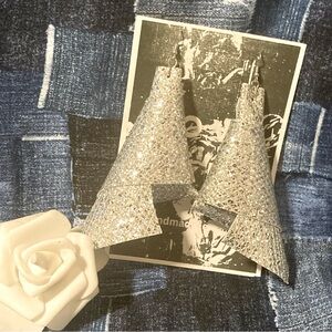 The silver angles earrings